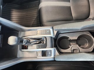 Honda Civic Sedan  2021 à Québec, Québec - 11 - w320h240px