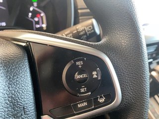 2018 Honda CR-V in Quebec, Quebec - 14 - w320h240px