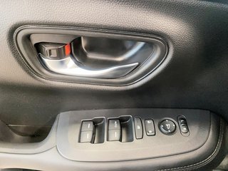 2023 Honda HR-V in Quebec, Quebec - 10 - w320h240px