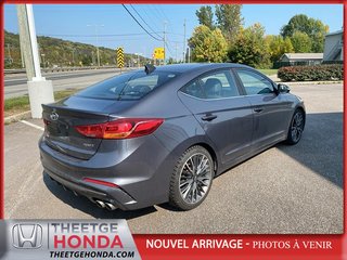 2018 Hyundai Elantra in Quebec, Quebec - 5 - w320h240px