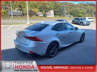 2020 Lexus IS in Quebec, Quebec - 5 - w320h240px