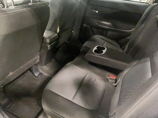 Mitsubishi Outlander  2017 à Québec, Québec - 8 - w320h240px