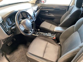 2019 Mitsubishi Outlander in Quebec, Quebec - 14 - w320h240px