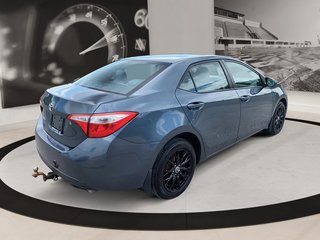 2016 Toyota Corolla in Quebec, Quebec - 4 - w320h240px