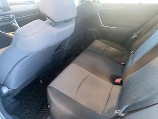 Toyota RAV4  2021 à Québec, Québec - 7 - w320h240px