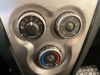 2012 Toyota Yaris in Quebec, Quebec - 17 - w320h240px