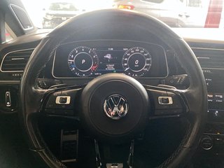 Volkswagen Golf R  2019 à Québec, Québec - 11 - w320h240px