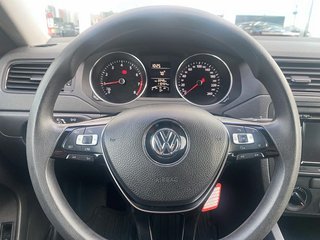 Volkswagen Jetta Sedan  2015 à Québec, Québec - 11 - w320h240px