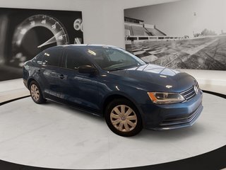 Volkswagen Jetta Sedan  2015 à Québec, Québec - 3 - w320h240px