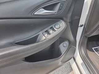 Buick Encore GX  2021 à Québec, Québec - 11 - w320h240px