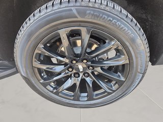 2021 Cadillac ESCALADE in Quebec, Quebec - 7 - w320h240px