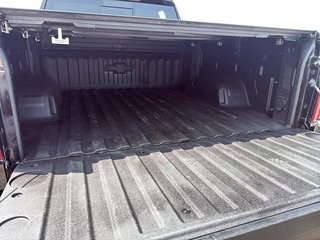 Chevrolet Silverado 1500  2021 à Québec, Québec - 6 - w320h240px