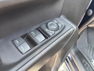 Chevrolet SILVERADO 1500  2023 à Québec, Québec - 9 - w320h240px