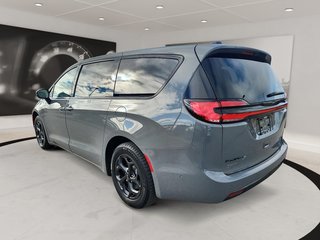 Chrysler PACIFICA HYBRID TOUR  2023 à Québec, Québec - 4 - w320h240px