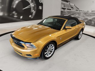 2010 Ford Mustang in Quebec, Quebec - 4 - w320h240px