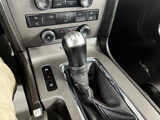 2010 Ford Mustang in Quebec, Quebec - 18 - w320h240px