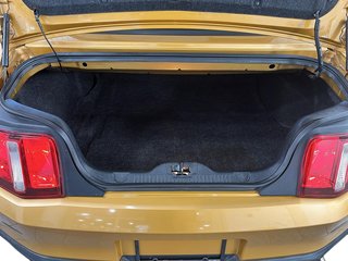 2010 Ford Mustang in Quebec, Quebec - 9 - w320h240px