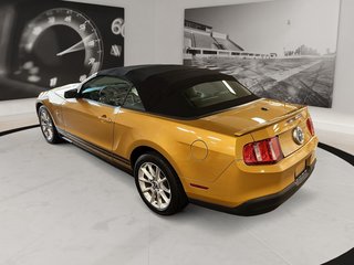 2010 Ford Mustang in Quebec, Quebec - 7 - w320h240px