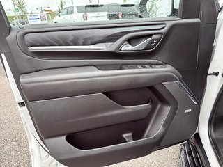 2022 GMC Yukon in Quebec, Quebec - 10 - w320h240px