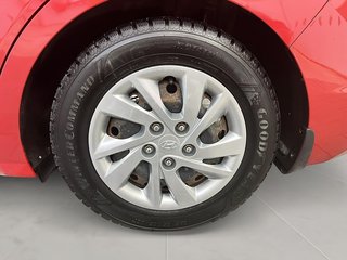 Hyundai ELANTRA  2020 à Québec, Québec - 7 - w320h240px
