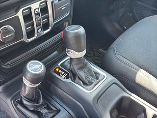 Jeep GLADIATOR SPORT  2022 à Québec, Québec - 11 - w320h240px