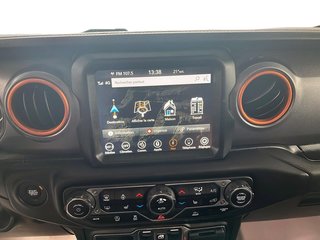 2023 Jeep Gladiator in Quebec, Quebec - 18 - w320h240px
