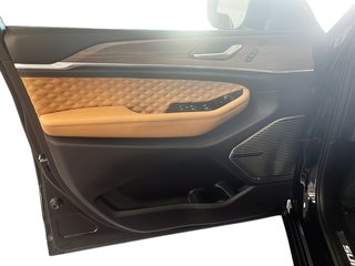 Jeep Grand Cherokee L  2023 à Québec, Québec - 11 - w320h240px