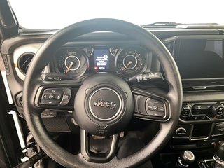 2024 Jeep Wrangler in Quebec, Quebec - 12 - w320h240px