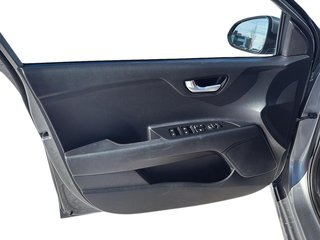 Kia RIO 5-DOOR  2022 à Québec, Québec - 10 - w320h240px