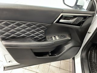 2022 Mitsubishi Outlander in Quebec, Quebec - 11 - w320h240px