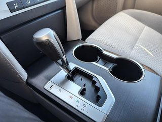 2012 Toyota CAMRY in Quebec, Quebec - 12 - w320h240px