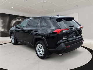 Toyota RAV4  2022 à Québec, Québec - 4 - w320h240px