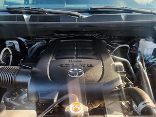 Toyota TUNDRA 4X4 DOUBLE CA  2021 à Québec, Québec - 9 - w320h240px