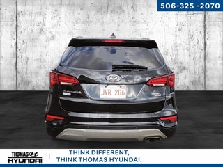 2018 Hyundai Santa Fe Sport 2.4 Luxury in Woodstock, New Brunswick - 4 - w320h240px