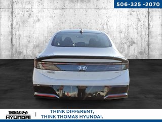 2026 Hyundai Sonata Hybrid Preferred-Trend in Woodstock, New Brunswick - 4 - w320h240px