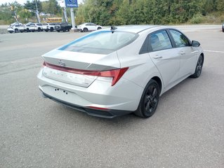 2021  Elantra Hybrid PREFERRED in New Glasgow, Nova Scotia - 5 - w320h240px