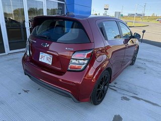 2018 Chevrolet Sonic Premier in Grand Falls, New Brunswick - 6 - w320h240px