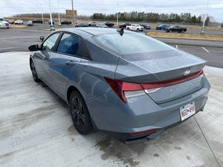 2022 Hyundai Elantra Preferred in Grand Falls, New Brunswick - 4 - w320h240px