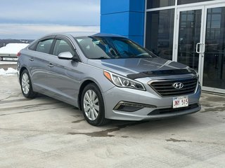 2016 Hyundai Sonata 2.4L GL in Grand Falls, New Brunswick - 2 - w320h240px