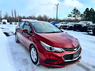 2017 Chevrolet Cruze LT in Tracadie-Sheila, New Brunswick - 5 - w320h240px