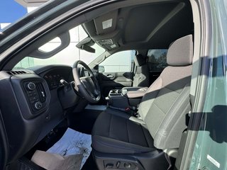 Chevrolet Silverado 1500 Custom Trail Boss 2026 à Tracadie-Sheila, Nouveau-Brunswick - 4 - w320h240px