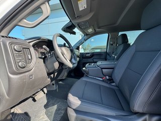 Chevrolet Silverado 1500 Custom Trail Boss 2026 à Tracadie-Sheila, Nouveau-Brunswick - 4 - w320h240px