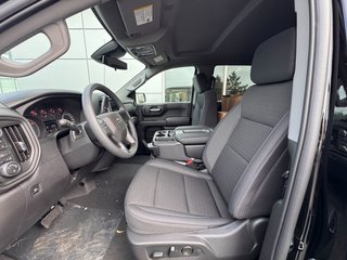 Chevrolet Silverado 1500 Custom Trail Boss 2026 à Tracadie-Sheila, Nouveau-Brunswick - 4 - w320h240px