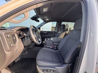 Chevrolet Silverado 1500 Custom Trail Boss 2026 à Tracadie-Sheila, Nouveau-Brunswick - 4 - w320h240px