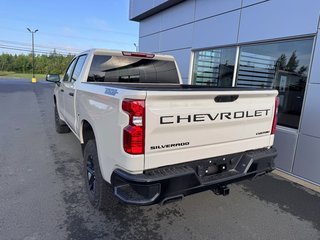 Chevrolet Silverado 1500 Custom Trail Boss 2026 à Tracadie-Sheila, Nouveau-Brunswick - 3 - w320h240px