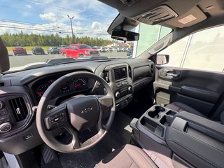 Chevrolet Silverado 1500 Custom Trail Boss 2026 à Tracadie-Sheila, Nouveau-Brunswick - 4 - w320h240px