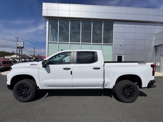 Chevrolet Silverado 1500 Custom Trail Boss 2026 à Tracadie-Sheila, Nouveau-Brunswick - 2 - w320h240px