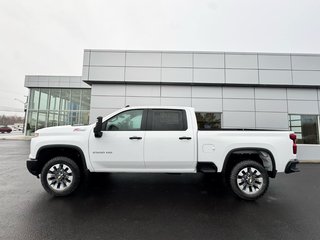 Silverado 2500HD 4WD CUSTOM CREW 2025 à Tracadie-Sheila, Nouveau-Brunswick - 2 - w320h240px