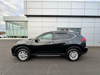 2017  Rogue SV in Tracadie-Sheila, New Brunswick - 2 - w320h240px