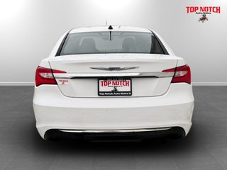 2013 Chrysler 200 LX, Keyless entry, MP3, Cruise control in COLDBROOK, Nova Scotia - 5 - w320h240px